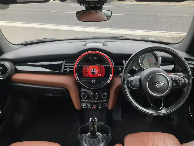 ＭＩＮＩ ミニ クーパー コンバーチブル 滋賀県 2020(令2)年 9.4万km 黒 ワンオーナー/JAAA検査実施済み車両/ターボ車/カメラ/パーキングアシストパッケージ/ラウンジスタイル/本革シート（ブラウン）/前席シートヒーター/純正ナビ/Bluetooth/バックカメラ/ETC/純正LEDヘッドライト/純正17インチアルミホイール/スペアキー有り/取扱説明書/保証書/