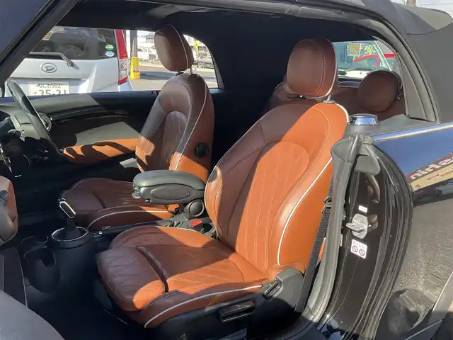 ＭＩＮＩ ミニ クーパー コンバーチブル 滋賀県 2020(令2)年 9.4万km 黒 ワンオーナー/JAAA検査実施済み車両/ターボ車/カメラ/パーキングアシストパッケージ/ラウンジスタイル/本革シート（ブラウン）/前席シートヒーター/純正ナビ/Bluetooth/バックカメラ/ETC/純正LEDヘッドライト/純正17インチアルミホイール/スペアキー有り/取扱説明書/保証書/