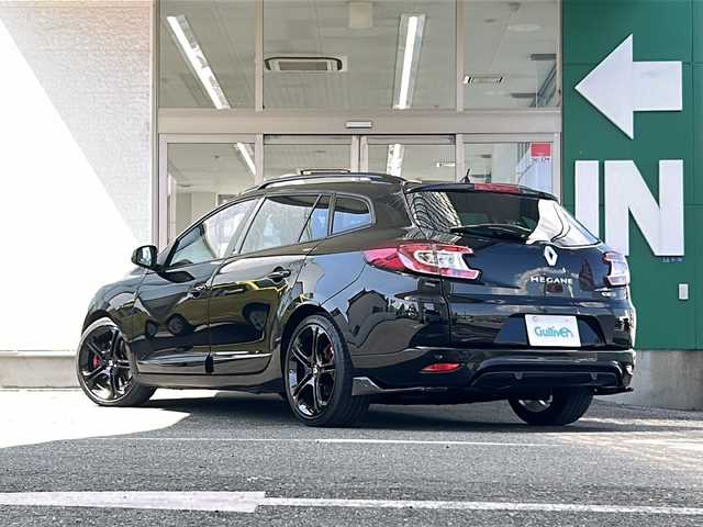 ルノー メガーヌ エステート GT220 愛知県 2014(平26)年 9.5万km ノワールエトワールM 禁煙車/6MT/前後ドライブレコーダー/ETC/アダプティプクルーズコントロール/ハーフレザー/社外ナビ/フルセグ/Bluetooth/ステアリングリモコン/ルーフレール/スペアキー/取説/保証書