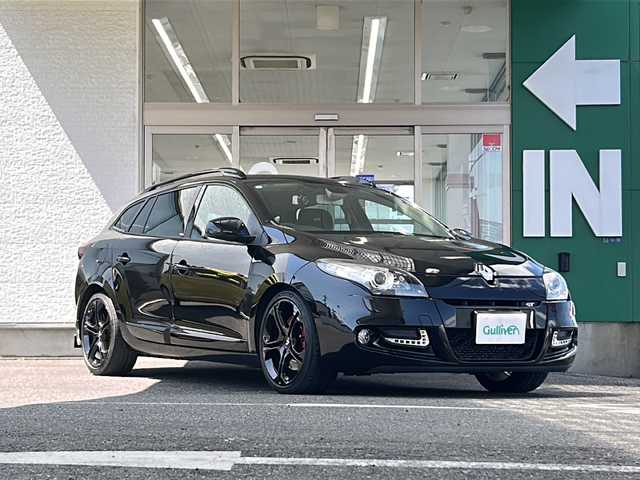ルノー メガーヌ エステート GT220 愛知県 2014(平26)年 9.5万km ノワールエトワールM 禁煙車/6MT/前後ドライブレコーダー/ETC/アダプティプクルーズコントロール/ハーフレザー/社外ナビ/フルセグ/Bluetooth/ステアリングリモコン/ルーフレール/スペアキー/取説/保証書