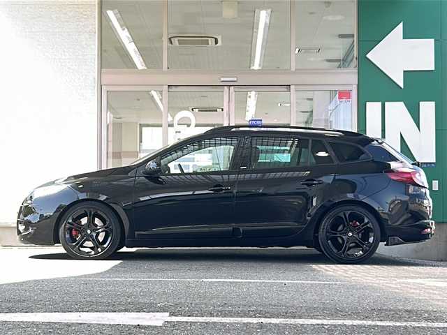 ルノー メガーヌ エステート GT220 愛知県 2014(平26)年 9.5万km ノワールエトワールM 禁煙車/6MT/前後ドライブレコーダー/ETC/アダプティプクルーズコントロール/ハーフレザー/社外ナビ/フルセグ/Bluetooth/ステアリングリモコン/ルーフレール/スペアキー/取説/保証書