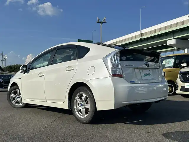トヨタ プリウス S 愛知県 2010(平22)年 7.9万km ホワイトパールクリスタルシャイン