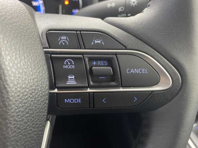 トヨタ ヴォクシー ハイブリッド S－Z 福井県 2023(令5)年 0.7万km アティチュードブラックマイカ 純正１０.５インチナビ/CD/フルセグTV/Bluetooth/Miracast/HDMI/バックカメラ /ビルトインETC2.0/トヨタセーフティセンス/　・プリクラッシュセーフティ/　・レーンディパーチャーアラート/　・オートマチックハイビーム/　・レーダークルーズコントロール/両側パワースライドドア/LEDオートライト/ハーフレザーシート/シートヒーター/プッシュスタート/スペアキー/ウィンカー・電動格納式ミラー/革巻きステアリング/ステアリングリモコン/ステアリングチルド機構/純正16インチアルミホイール/純正フロアマット