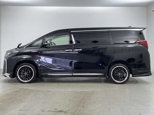 トヨタ アルファードハイブリット S 道央・札幌 2019(平31)年 5.7万km ブラック ・4WD/・純正ナビCD&DVD&SD&BT&フルセグTV/・LTA/・PKSB/・RSA/・クリアランスソナー/・レーダークルーズコントロール/・モデリスタフルエアロ/・純正フリップダウンモニター/・両側パワースライドドア/・バックカメラ/・ステアリングスイッチ/・純正フロアマット/・純正ドライブレコーダー/・100V1500W/・オートマチックハイビーム/・オートライト/・LEDヘッドライト/・LEDフォグ/・ウォークスルー/・スマートキー/・社外19インチAW
