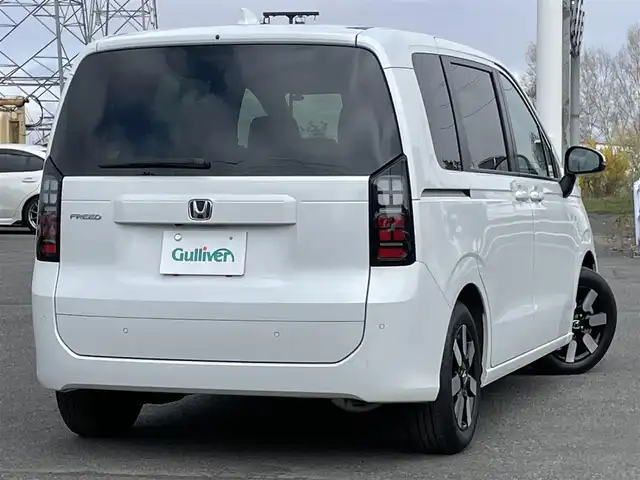 ホンダ フリード AIR EX 道央・札幌 2024(令6)年 0.6万km プラチナホワイトパール 純正ディーラーOPナビ/AM/FM/BT/フルセグ/衝突被害軽減ブレーキ/横滑り防止装置/アダプティブクルーズコントロール/レーンキープアシスト/クリアランスソナー/ブラインドスポットモニター/バックカメラ/ETC/ECONモード/両側パワースライドドア/前席シートヒーター/ハーフレザーシート/革巻きステアリング/ステアリングリモコン/電動パーキング/ブレーキホールド/プッシュスタート/スマートキー/LEDヘッドライト/オートライト/オートハイビーム/電動格納ミラー/ウィンカーミラー/純正フロアマット/スペアキー/レンタカー登録