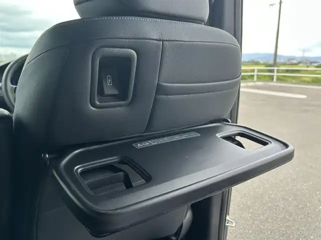 ホンダ ステップワゴン スパーダ eHEV プレミアムライン 佐賀県 2022(令4)年 2.3万km トワイライトミストブラックパール 純正11.4型ナビゲーション/・AM/FM/CD/DVD/フルセグ/BT//・Appple Car Play/Android Auto//・アラウンドビューモニター/社外グリル/純正グリル車載/両側パワースライドドア/後席サンシェード/後席USB入力端子/後席マルチテーブル/シートヒーター「前席/セカンドシート」/ハーフレザーシート/LEDヘッドライト/・オートマチックハイビーム/スマートキー/純正17インチアルミホイール/純正フロアマット/純正ドアバイザー/新車保証書/取扱説明書/スペアキー1本/Honda SENSING/・衝突軽減ブレーキ（CMBS）/・誤発進抑制機能（前方・後方）/・後方誤発進抑制機能/・歩行者事故低減ステアリング/・路外逸脱抑制機能/・車線維持支援システム（LKAS）/・アダプティブ・クルーズ・コントロール/・トラフィックジャムアシスト（渋滞追従支援機能）/・標識認識機能/・ブラインドスポットインフォメーション（後側方車両検知）/・後退出庫サポート/・パーキングセンサーシステム（前後）