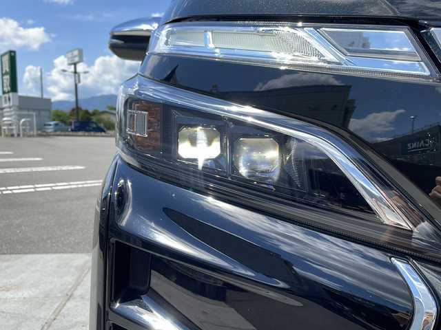 トヨタ ヴォクシー ZS 煌Ⅲ 山梨県 2021(令3)年 3.9万km イナズマスパーキングブラックガラスフレーク 純正ナビ/TV/CD/DVD/BT /バックモニター/ETC/ドラレコ/クルーズコントロール/両側パワスラ/フリップダウンモニター　/コーナーセンサー/オートマチックハイビーム　/レーンキープアシスト　/プッシュスタート/パワーウインドウ/純正フロアマット