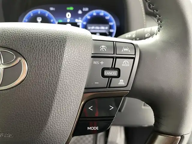 トヨタ アルファード Z 福井県 2023(令5)年 1.1万km プラチナホワイトパールマイカ トヨタセーフティセンス/・プリクラッシュセーフティ/・レーダークルーズコントロール/・プロアクティブドライビングアシスト/・レーントレーシングアシスト/・レーダークルーズコントロール/・ブラインドスポットモニター/・リアカメラディテクション/・クリアランスソナー/・リアクロストラフィックアラート/・ロードサインアシスト/純正14インチ大画面ナビ/・Bluetooth/USB/HDMI/・全方位カメラ/・ETC2.0/・ドライブレコーダー/・デジタルインナーミラー/置くだけ充電/12.1インチフリップダウンモニター/ツインムーンルーフ/両側パワースライドドア/パワーバックドア/パーキングアシスト/電子パーキング/オートホールド/革巻きステアリング/ステアリングリモコン/ステアリングヒーター/レザーシート/シートヒーター/エアシート/パワーシート/オットマン/プッシュスタート/スマートキー/スペアキー/LEDヘッドライト/オートライト/フォグライト/ドアバイザー/保証書/取扱説明書