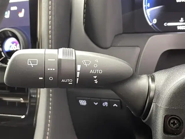 トヨタ アルファード Z 福井県 2023(令5)年 1.1万km プラチナホワイトパールマイカ トヨタセーフティセンス/・プリクラッシュセーフティ/・レーダークルーズコントロール/・プロアクティブドライビングアシスト/・レーントレーシングアシスト/・レーダークルーズコントロール/・ブラインドスポットモニター/・リアカメラディテクション/・クリアランスソナー/・リアクロストラフィックアラート/・ロードサインアシスト/純正14インチ大画面ナビ/・Bluetooth/USB/HDMI/・全方位カメラ/・ETC2.0/・ドライブレコーダー/・デジタルインナーミラー/置くだけ充電/12.1インチフリップダウンモニター/ツインムーンルーフ/両側パワースライドドア/パワーバックドア/パーキングアシスト/電子パーキング/オートホールド/革巻きステアリング/ステアリングリモコン/ステアリングヒーター/レザーシート/シートヒーター/エアシート/パワーシート/オットマン/プッシュスタート/スマートキー/スペアキー/LEDヘッドライト/オートライト/フォグライト/ドアバイザー/保証書/取扱説明書