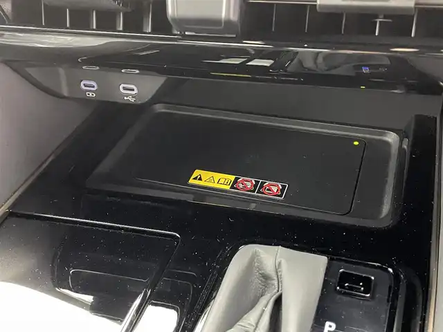 トヨタ アルファード Z 福井県 2023(令5)年 1.1万km プラチナホワイトパールマイカ トヨタセーフティセンス/・プリクラッシュセーフティ/・レーダークルーズコントロール/・プロアクティブドライビングアシスト/・レーントレーシングアシスト/・レーダークルーズコントロール/・ブラインドスポットモニター/・リアカメラディテクション/・クリアランスソナー/・リアクロストラフィックアラート/・ロードサインアシスト/純正14インチ大画面ナビ/・Bluetooth/USB/HDMI/・全方位カメラ/・ETC2.0/・ドライブレコーダー/・デジタルインナーミラー/置くだけ充電/12.1インチフリップダウンモニター/ツインムーンルーフ/両側パワースライドドア/パワーバックドア/パーキングアシスト/電子パーキング/オートホールド/革巻きステアリング/ステアリングリモコン/ステアリングヒーター/レザーシート/シートヒーター/エアシート/パワーシート/オットマン/プッシュスタート/スマートキー/スペアキー/LEDヘッドライト/オートライト/フォグライト/ドアバイザー/保証書/取扱説明書