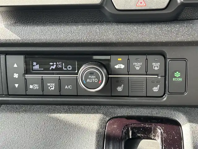 ホンダ Ｎ ＢＯＸ カスタム ターボ コーディネートS 奈良県 2024(令6)年 0.3万km グレー 純正ナビ　/フルセグ　/ＤＶＤ　/Bluetooth　/USB入力端子/AppleCarPlay/AndroidAuto/全方位カメラ/ETC　/前後ドライブレコーダー　/追従型クルーズコントロール　/レザーシート　/前席シートヒーター　/両側パワースライドドア　/純正フロアマット＆純正ラバーマット/純正アルミホイール/前後コーナーセンサー/衝突被害軽減ブレーキ/横滑り防止装置/車線逸脱警報/オートLEDライト/オートハイビーム/保証書/取扱説明書/W+サイド+カーテンエアバッグ