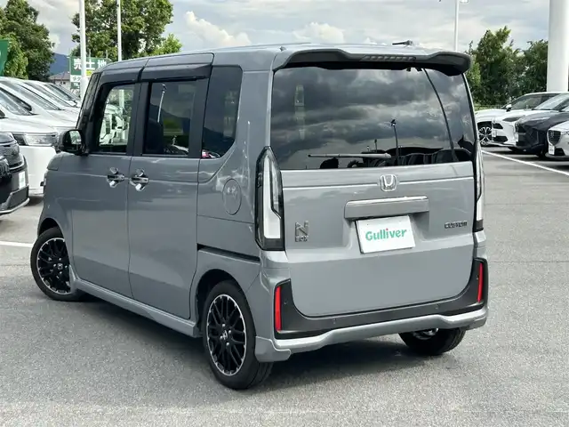 ホンダ Ｎ ＢＯＸ カスタム ターボ コーディネートS 奈良県 2024(令6)年 0.3万km グレー 純正ナビ　/フルセグ　/ＤＶＤ　/Bluetooth　/USB入力端子/AppleCarPlay/AndroidAuto/全方位カメラ/ETC　/前後ドライブレコーダー　/追従型クルーズコントロール　/レザーシート　/前席シートヒーター　/両側パワースライドドア　/純正フロアマット＆純正ラバーマット/純正アルミホイール/前後コーナーセンサー/衝突被害軽減ブレーキ/横滑り防止装置/車線逸脱警報/オートLEDライト/オートハイビーム/保証書/取扱説明書/W+サイド+カーテンエアバッグ