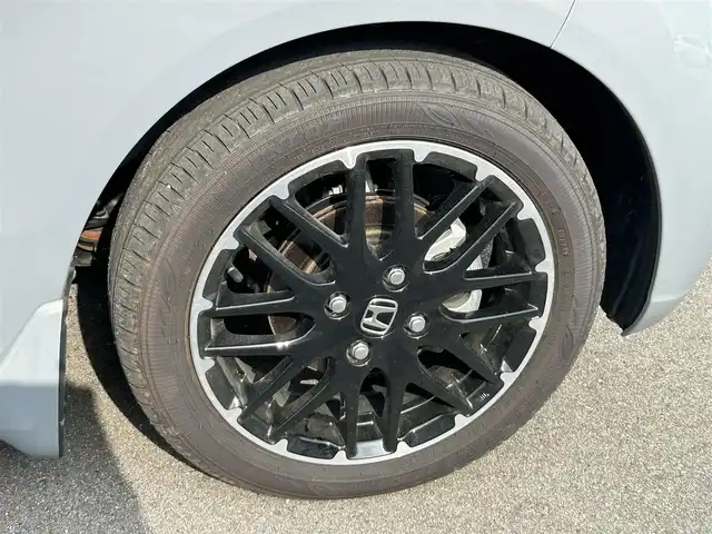 ホンダ Ｎ ＢＯＸ カスタム ターボ コーディネートS 奈良県 2024(令6)年 0.3万km グレー 純正ナビ　/フルセグ　/ＤＶＤ　/Bluetooth　/USB入力端子/AppleCarPlay/AndroidAuto/全方位カメラ/ETC　/前後ドライブレコーダー　/追従型クルーズコントロール　/レザーシート　/前席シートヒーター　/両側パワースライドドア　/純正フロアマット＆純正ラバーマット/純正アルミホイール/前後コーナーセンサー/衝突被害軽減ブレーキ/横滑り防止装置/車線逸脱警報/オートLEDライト/オートハイビーム/保証書/取扱説明書/W+サイド+カーテンエアバッグ