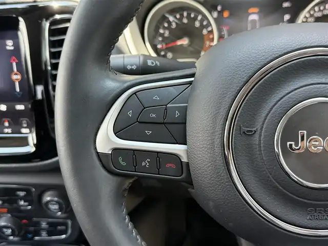 クライスラー・ジープ ジープ コンパス リミテッド 和歌山県 2019(令1)年 4.7万km パール 黒革/パワーシート/シートヒーター/衝突軽減ブレーキ/オートテールゲート/ナビ/バックカメラ/TV/CarPlay/BSM/LKA/beatsオーディオ/純正18インチAW/BTオーディオ