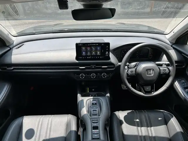 ホンダ ＺＲ－Ｖ ハイブリッド e:HEV Z 佐賀県 2023(令5)年 1.7万km クリスタルブラックパール ホンダセンシング/ブラインドスポットインフォメーション/アダプティブクルーズコントロール/パーキングセンサー/後退出庫サポート/BOSEプレミアムサウンド/ホンダコネクトディスプレイ/・ナビ/・マルチビューカメラ/・フルセグTV/BT/純正前後ドラレコ(DRH-224SD)/レザーシート/・ドライビングポジションシステム/・パワーシート/・シートヒーター/ハンズフリーパワーテールゲート/革巻きステアリング/ステアリングヒーター/純正18インチAW/ワイヤレス充電/LEDヘッドライト/アダプティブドライビングビーム/トノカバー/フロアマット/エアバックW/サイド/カーテン/スペアキー×１/取扱説明書/保証書