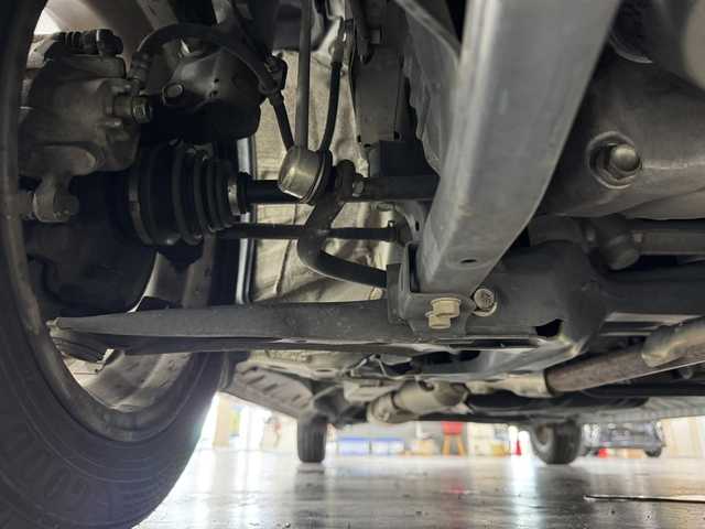 ホンダ Ｎ ＷＧＮ カスタム G Lパッケージ 三重県 2015(平27)年 6.9万km プレミアムホワイトパールⅡ ガソリン/FF/インパネCVT/純正 7インチナビ VXM-155VSi/（FM/AM/CD/DVD/USB/iPod/SD/Bluetooth/TV/VTR/AUX）/バックカメラ/ETC/安全/・近距離衝突軽減ブレーキ（CTBA）/・VSA（ABS、TCS、横すべり抑制）/・サイド＆カーテンエアバッグシステム/装備/・ハーフレザーシート/・クルーズコントロール/・オートライト/・ディスチャージヘッドライト（HID）/・フロントフォグライト/・ステアリングスイッチ/・オートエアコン/・電動格納ドアミラー/・プッシュスタート/・スマートキーx2/・後席シートベルトインジケーター（ルームミラー内蔵）/・純正14inAW/など