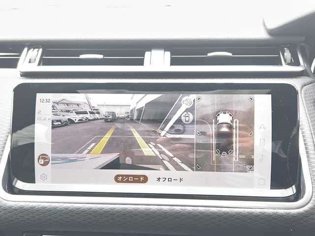 ランドローバー レンジローバーヴェラール Rダイナミック S 250PS 佐賀県 2023(令5)年 2.3万km 黒 純正ナビ/Bluetooth/ワンオーナー/全方位カメラ/ダブルサンルーフ/前後ドライブレコーダー/追従機能付きクルーズコントロール/衝突軽減システム/レーンアシスト/パドルシフト/ブレーキホールド/前席シートヒーター/ステアリングヒーター/ハーフレザーシート/前席パワーシート/シートメモリ/LEDライト/オートライト／オートマチックハイビーム/ETC2.0/保証書/取扱説明書/点検記録簿(R5)/スペアキー