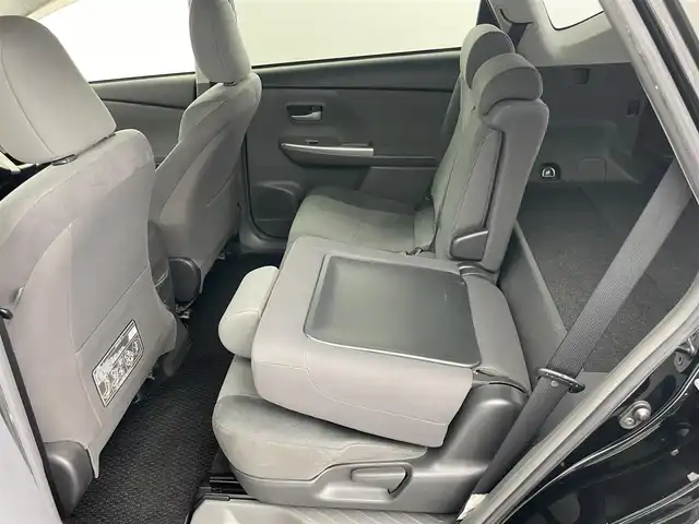 トヨタ プリウス α S ツーリングセレクション 愛知県 2013(平25)年 7.7万km ブラック ALPINE BIG8インチナビ/Bluetooth/バックカメラ/フルセグTV/横滑り防止装置/オートライト/フォグランプ/ヘッドライトウォッシャー/ビルトインETC/トラクションコントロール/純正AW/純正フロアマット/プッシュスタート/スマートキー/スペアキー