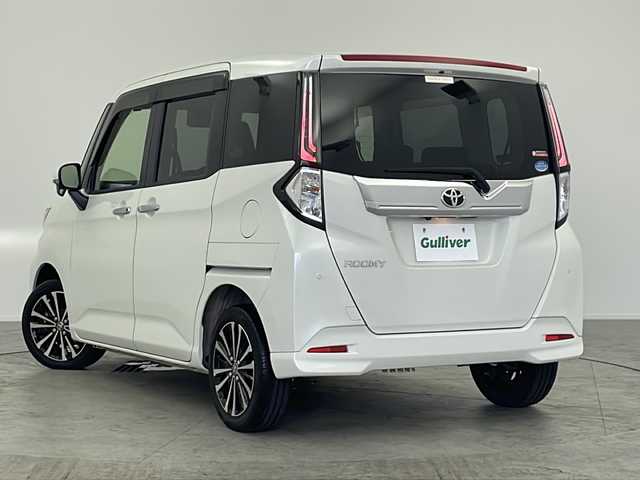 トヨタ ルーミー カスタムG－T 愛知県 2020(令2)年 2.8万km パールホワイトⅢ /禁煙車//ワンオーナー//純正ナビ(NSZT-W68T)//フルセグTV//バックカメラ//ビルトインETC//スマートアシスト//前後方誤発進抑制//車線逸脱警報//ふらつき警報//標識認識機能//前後コーナーセンサー//LEDヘッドライト//オートライト//アダプティブドライビングビーム//LEDフォグランプ//両側パワースライドドア//ウォークスルー//革巻きステアリング//ステアリングスイッチ//プッシュスタート//電動格納ミラーウィンカー//電子パーキングブレーキ//ブレーキホールド//新車保証書・取扱説明書//スペアキー