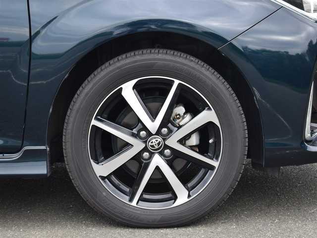 トヨタ カローラ フィールダー ハイブリッドG ダブルバイビー 大阪府 2019(令1)年 2.5万km ブラッキッシュアゲハガラスフレーク ワンオーナー/純正メモリナビ/フルセグTV・BT・CD・DVD・FM・AM/バックカメラ/ビルトインETC/トヨタセーフティセンス/・プリクラッシュセーフティ/・レーンディパーチャーアラート/・オートマチックハイビーム/・先行車発進お知らせ/クリアランスソナー/クルーズコントロール/純正LEDヘッドライト/革巻きステアリング/ハーフレザーシート/保証書・取説・スペアキー