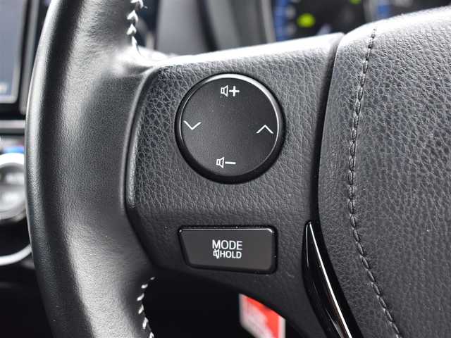 トヨタ カローラ フィールダー ハイブリッドG ダブルバイビー 大阪府 2019(令1)年 2.5万km ブラッキッシュアゲハガラスフレーク ワンオーナー/純正メモリナビ/フルセグTV・BT・CD・DVD・FM・AM/バックカメラ/ビルトインETC/トヨタセーフティセンス/・プリクラッシュセーフティ/・レーンディパーチャーアラート/・オートマチックハイビーム/・先行車発進お知らせ/クリアランスソナー/クルーズコントロール/純正LEDヘッドライト/革巻きステアリング/ハーフレザーシート/保証書・取説・スペアキー