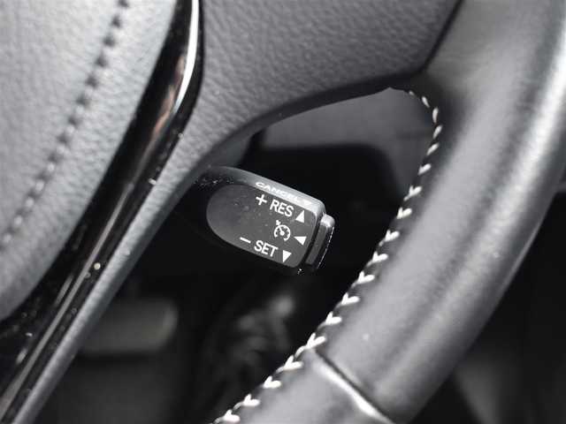 トヨタ カローラ フィールダー ハイブリッドG ダブルバイビー 大阪府 2019(令1)年 2.5万km ブラッキッシュアゲハガラスフレーク ワンオーナー/純正メモリナビ/フルセグTV・BT・CD・DVD・FM・AM/バックカメラ/ビルトインETC/トヨタセーフティセンス/・プリクラッシュセーフティ/・レーンディパーチャーアラート/・オートマチックハイビーム/・先行車発進お知らせ/クリアランスソナー/クルーズコントロール/純正LEDヘッドライト/革巻きステアリング/ハーフレザーシート/保証書・取説・スペアキー