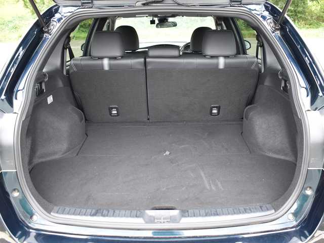 トヨタ カローラ フィールダー ハイブリッドG ダブルバイビー 大阪府 2019(令1)年 2.5万km ブラッキッシュアゲハガラスフレーク ワンオーナー/純正メモリナビ/フルセグTV・BT・CD・DVD・FM・AM/バックカメラ/ビルトインETC/トヨタセーフティセンス/・プリクラッシュセーフティ/・レーンディパーチャーアラート/・オートマチックハイビーム/・先行車発進お知らせ/クリアランスソナー/クルーズコントロール/純正LEDヘッドライト/革巻きステアリング/ハーフレザーシート/保証書・取説・スペアキー