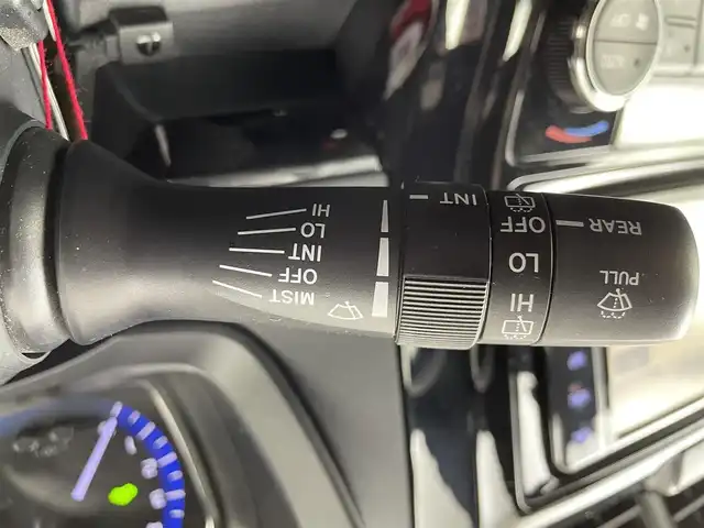 トヨタ カローラ フィールダー ハイブリッドG ダブルバイビー 大阪府 2019(令1)年 2.5万km ブラッキッシュアゲハガラスフレーク トヨタセーフティーセンス/　・プリクラッシュセーフティ/　・レーントレーシングアシスト/　・先行車発進お知らせ機能/　・レーンディパーチャーアラート/　・ロードサインアシスト/　・オートマチックハイビーム/純正ナビ/　（Bluetooth/CD/DVD）/フルセグTV/バックカメラ/クルーズコントロール/LEDヘッドライト/フォグランプ/ハーフレザーシート/純正16インチアルミホイール/純正フロアマット/コーナーセンサー/スマートキー/ETC