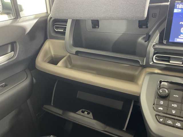 ホンダ フリード ハイブリット e:HEV AIR EX 福岡県 2025(令7)年 0.1千km プラチナホワイトパール 禁煙車/届出済み未使用車/純正9インチナビ(LXM-242ZFNI)/バックカメラ/レーダークルーズコントロール/両側パワースライドドア/フルセグ/シートヒーター/スペアキー