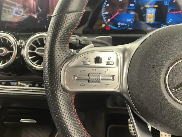 メルセデス・ベンツ ＧＬＢ２００ｄ AMGライン 岡山県 2021(令3)年 4.7万km デジタルホワイト ナビゲーションパッケージ/AMGラインパッケージ/レーダーセーフティーパッケージ/アドバンスドパッケージ/HUD/純正ナビ/全周囲カメラ/Bluetooth/USB/フルセグTV/アンビエントライト/道路標識アシスト/アクティブレーンキープアシスト/アクティブブレーキアシスト/アテンションアシスト/BSA/ドラレコ/インテリジェントライト/ハーフレザーシート/インテリジェントライト/ハーフレザーシート/パワーシート/シートヒーター