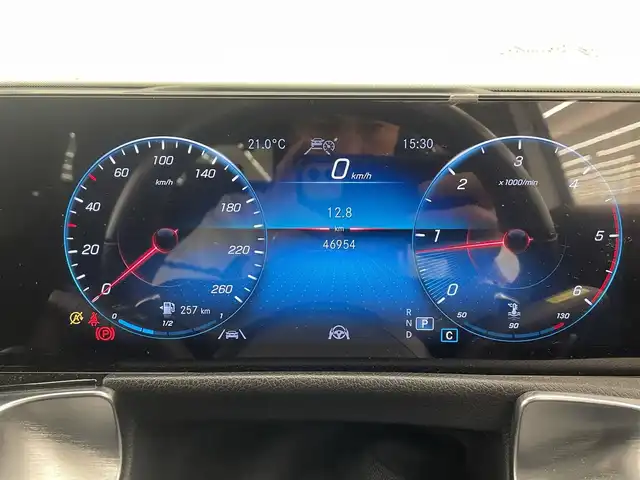 メルセデス・ベンツ ＧＬＢ２００ｄ AMGライン 岡山県 2021(令3)年 4.7万km デジタルホワイト ナビゲーションパッケージ/AMGラインパッケージ/レーダーセーフティーパッケージ/アドバンスドパッケージ/HUD/純正ナビ/全周囲カメラ/Bluetooth/USB/フルセグTV/アンビエントライト/道路標識アシスト/アクティブレーンキープアシスト/アクティブブレーキアシスト/アテンションアシスト/BSA/ドラレコ/インテリジェントライト/ハーフレザーシート/インテリジェントライト/ハーフレザーシート/パワーシート/シートヒーター