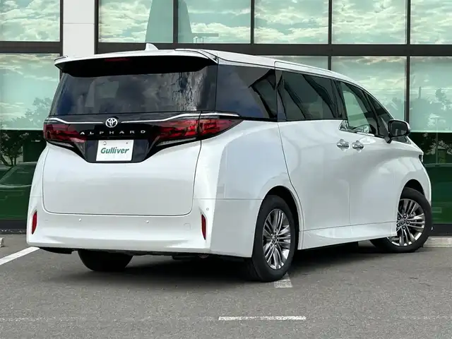 トヨタ アルファード Z 和歌山県 2025(令7)年 0.1千km プラチナホワイトパールマイカ 純正ナビ/フルセグTV/(AM/FM/USB/Bluetooth)/全方位カメラ/寒冷地仕様/ユニバーサルステップ/ITSコネクト/レーダークルコン/プリクラッシュセーフティ/レーンキープアシスト/ブラインドスポットモニター/クリアランスソナー/デジタルインナーミラー/置くだけ充電/ビルトインETC2.0/エアーベンチレーション/ステアリングヒーター/両側パワースライドドア/電動パーキング/オートホールド/ポジションメモリー/パワーシート/オートライト/オートマチックハイビーム/プッシュスタート/スマートキー
