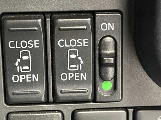 トヨタ タンク カスタムG 群馬県 2018(平30)年 5.4万km ブラックマイカメタリック 純正９型ナビ　/ナビレディパッケージ（ステアリングスイッチ、バックカメラ）/＝＝＝＝＝＝＝＝＝＝＝＝＝＝＝＝＝＝＝＝＝＝＝/両側電動スライドドア　/純正ドラレコ　/ビルトインＥＴＣ　/ＬＥＤヘッドライト　/オートマチックハイビーム　/衝突被害軽減ブレーキ　/レーンアシスト　/クルーズコントロール　/禁煙車