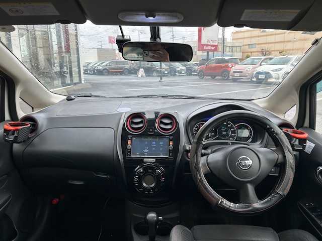 日産 ノート ニスモ 宮城県 2016(平28)年 13.7万km ブリリアントホワイトパール 【登録時走行距離１３７０９９ｋｍ】/AM/FM/TV/CD/DVD/Bluetooth接続/バックカメラ/ETC/ドラレコ/プッシュスタート/スマートキー/スペアキー有/純正フロアマット/ハンドルカバー/純正アルミホイール/純正ドアバイザー