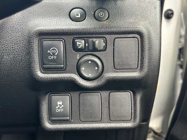 日産 ノート ニスモ 宮城県 2016(平28)年 13.7万km ブリリアントホワイトパール 【登録時走行距離１３７０９９ｋｍ】/AM/FM/TV/CD/DVD/Bluetooth接続/バックカメラ/ETC/ドラレコ/プッシュスタート/スマートキー/スペアキー有/純正フロアマット/ハンドルカバー/純正アルミホイール/純正ドアバイザー