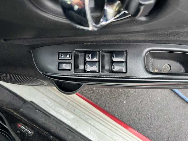 日産 ノート ニスモ 宮城県 2016(平28)年 13.7万km ブリリアントホワイトパール 【登録時走行距離１３７０９９ｋｍ】/AM/FM/TV/CD/DVD/Bluetooth接続/バックカメラ/ETC/ドラレコ/プッシュスタート/スマートキー/スペアキー有/純正フロアマット/ハンドルカバー/純正アルミホイール/純正ドアバイザー