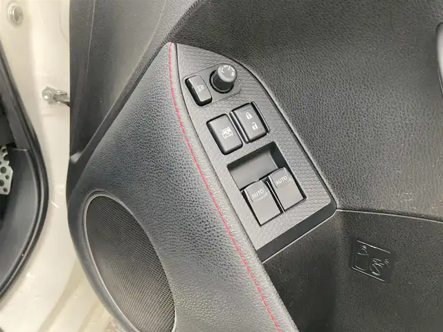 トヨタ ８６ GT 愛媛県 2013(平25)年 12万km サテンホワイトパール クスコタワーバー /スパルコセミバケットシート /後期テール /ケンウッドナビ /・CD/DVD/フルセグTV/Bluetooth/SD  /バックカメラ /ETC /HIDオートライト /純正アルミ /社外レーダー/取扱説明書/保証書/スペアキー