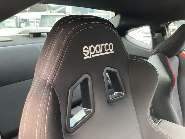 トヨタ ８６ GT 愛媛県 2013(平25)年 12万km サテンホワイトパール クスコタワーバー /スパルコセミバケットシート /後期テール /ケンウッドナビ /・CD/DVD/フルセグTV/Bluetooth/SD  /バックカメラ /ETC /HIDオートライト /純正アルミ /社外レーダー/取扱説明書/保証書/スペアキー