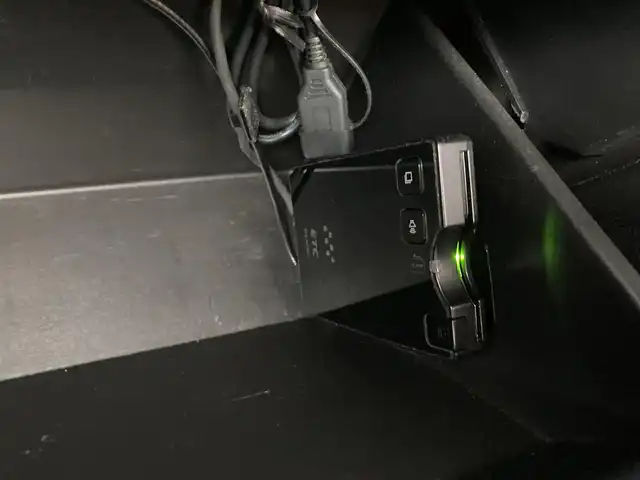 トヨタ ８６ GT 愛媛県 2013(平25)年 12万km サテンホワイトパール クスコタワーバー /スパルコセミバケットシート /後期テール /ケンウッドナビ /・CD/DVD/フルセグTV/Bluetooth/SD  /バックカメラ /ETC /HIDオートライト /純正アルミ /社外レーダー/取扱説明書/保証書/スペアキー