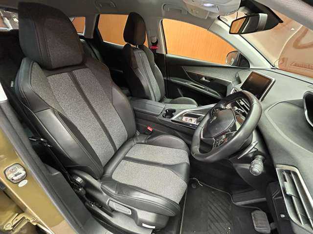 プジョー ３００８ ブルー HDi スペシャルED 千葉県 2018(平30)年 4.7万km ベージュ 特別仕様車　/ＡＣＣ　/半革シート　/純正ナビ　/ＴＶ　/Ｂカメラ　/ワイヤレスチャージ　/電動リアゲート　/アドバンスドグリップコントロール　　/オートハイビーム　/衝突軽減Ｂ　/ＢＳＭ　/ＬＫＡ　/ワンオーナー　/ドラレコ