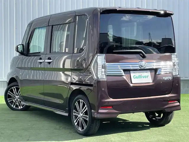ダイハツ タント カスタム RS トップED SA Ⅲ 香川県 2018(平30)年 6.8万km プラムブラウンクリスタルマイカ スマートアシストIII/・衝突警報機能/・衝突回避支援ブレーキ機能/・車線逸脱警報機能/・誤発進抑制制御機能/・オートハイビーム/・先行車発進お知らせ機能/純正８インチナビ/・Bluetooth接続/・AM/FM/・CD/DVD/・MSV/・フルセグTV/バックカメラ/両側パワースライドドア/LEDヘッドライト/LEDフォグランプ/運転席シートヒーター/ハーフレザーシート/ETC/革巻きステアリング/ステアリングスイッチ/プッシュスタート/スマートキー/ロールサンシェード/純正フロアマット/純正ドアバイザー/純正15インチアルミホイール/アイドリングストップ/横滑り防止機能