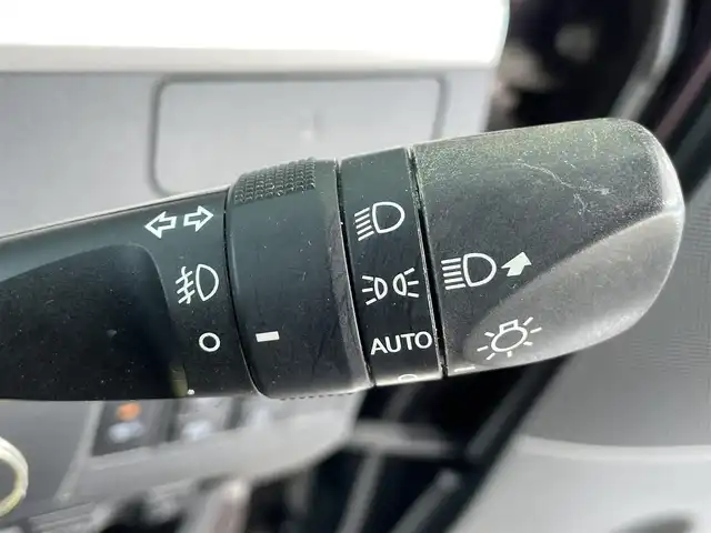 ダイハツ タント カスタム RS トップED SA Ⅲ 香川県 2018(平30)年 6.8万km プラムブラウンクリスタルマイカ スマートアシストIII/・衝突警報機能/・衝突回避支援ブレーキ機能/・車線逸脱警報機能/・誤発進抑制制御機能/・オートハイビーム/・先行車発進お知らせ機能/純正８インチナビ/・Bluetooth接続/・AM/FM/・CD/DVD/・MSV/・フルセグTV/バックカメラ/両側パワースライドドア/LEDヘッドライト/LEDフォグランプ/運転席シートヒーター/ハーフレザーシート/ETC/革巻きステアリング/ステアリングスイッチ/プッシュスタート/スマートキー/ロールサンシェード/純正フロアマット/純正ドアバイザー/純正15インチアルミホイール/アイドリングストップ/横滑り防止機能