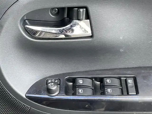 ダイハツ タント カスタム RS トップED SA Ⅲ 香川県 2018(平30)年 6.8万km プラムブラウンクリスタルマイカ スマートアシストIII/・衝突警報機能/・衝突回避支援ブレーキ機能/・車線逸脱警報機能/・誤発進抑制制御機能/・オートハイビーム/・先行車発進お知らせ機能/純正８インチナビ/・Bluetooth接続/・AM/FM/・CD/DVD/・MSV/・フルセグTV/バックカメラ/両側パワースライドドア/LEDヘッドライト/LEDフォグランプ/運転席シートヒーター/ハーフレザーシート/ETC/革巻きステアリング/ステアリングスイッチ/プッシュスタート/スマートキー/ロールサンシェード/純正フロアマット/純正ドアバイザー/純正15インチアルミホイール/アイドリングストップ/横滑り防止機能