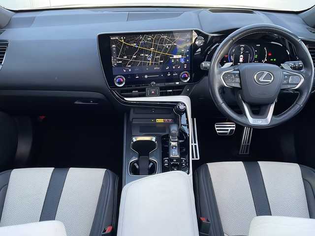 レクサス ＮＸ 450h+ Fスポーツ 岩手県 2021(令3)年 2.5万km ブレージングカーネリアンコントラストレイヤリング サンルーフ　ヘッドアップディスプレイ　レクサスチームメイト　１４型ナビ　全周囲カメラ　ＣＤ／ＤＶＤ再生　デジタルインナーミラー　ＡＣ１００Ｖコンセント　ＥＴＣ　純正２０インチＡＷ　ステアヒーター