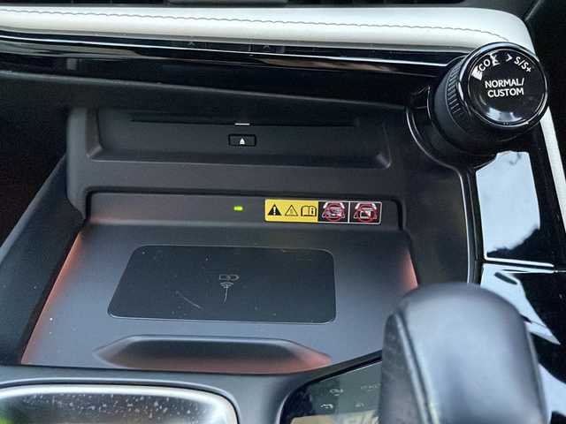 レクサス ＮＸ 450h+ Fスポーツ 岩手県 2021(令3)年 2.5万km ブレージングカーネリアンコントラストレイヤリング サンルーフ　ヘッドアップディスプレイ　レクサスチームメイト　１４型ナビ　全周囲カメラ　ＣＤ／ＤＶＤ再生　デジタルインナーミラー　ＡＣ１００Ｖコンセント　ＥＴＣ　純正２０インチＡＷ　ステアヒーター