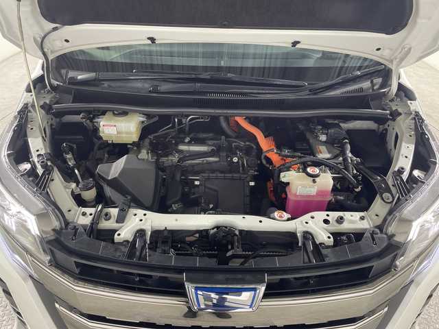 トヨタ ノア ハイブリッド Si ダブルバイビーⅡ 神奈川県 2019(令1)年 5万km ホワイトパールクリスタルシャイン トヨタセーフティセンス/純正10型ナビ【NSZN-Z68T】/・BT/フルセグTV/CD/DVD/SD/バックカメラ/純正12.1型フリップダウンモニター/デジタルインナーミラー/両側電動スライドドア/ハーフレザーシート/シートヒーター(D/N)/ビルトインETC2.0/革巻きステアリング/ステアリングスイッチ/クルーズコントロール/TRC/スマートキー/プッシュスタートボタン/シートリフター/LEDヘッドライト/フォグ/電動格納ミラー/ウィンカーミラー/二列目テーブル/二列目サンシェード/二列目USBポート/純正16インチアルミホイール/純正ドアバイザー/フロアマット