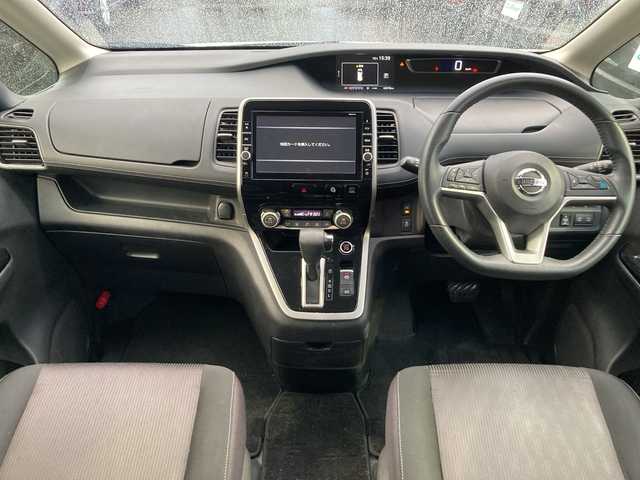 日産 セレナ ハイウェイスター G 茨城県 2018(平30)年 6.3万km ブリリアントホワイトパール 純正９インチメモリナビ【MM517D-L】/プロパイロット/両側パワースライドドア/後席フリップダウンモニター/エマージェンシーブレーキ/コーナーセンサー/全方位カメラ/ドライブレコーダー/ETC/オートライト/LEDヘッドライト/純正16inアルミホイール/純正フロアマット/スマートキー/スペアキー/取扱説明書