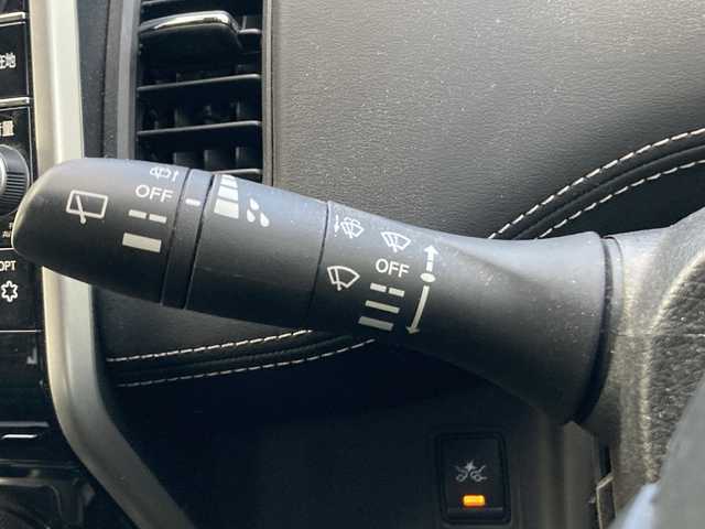 日産 セレナ ハイウェイスター G 茨城県 2018(平30)年 6.3万km ブリリアントホワイトパール 純正９インチメモリナビ【MM517D-L】/プロパイロット/両側パワースライドドア/後席フリップダウンモニター/エマージェンシーブレーキ/コーナーセンサー/全方位カメラ/ドライブレコーダー/ETC/オートライト/LEDヘッドライト/純正16inアルミホイール/純正フロアマット/スマートキー/スペアキー/取扱説明書