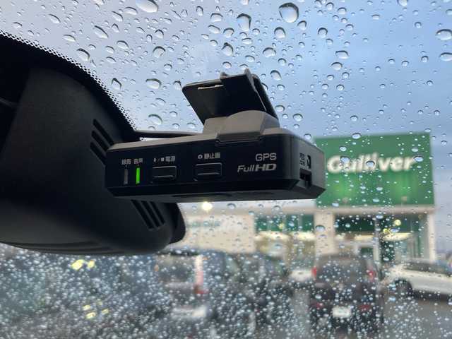 日産 セレナ ハイウェイスター G 茨城県 2018(平30)年 6.3万km ブリリアントホワイトパール 純正９インチメモリナビ【MM517D-L】/プロパイロット/両側パワースライドドア/後席フリップダウンモニター/エマージェンシーブレーキ/コーナーセンサー/全方位カメラ/ドライブレコーダー/ETC/オートライト/LEDヘッドライト/純正16inアルミホイール/純正フロアマット/スマートキー/スペアキー/取扱説明書