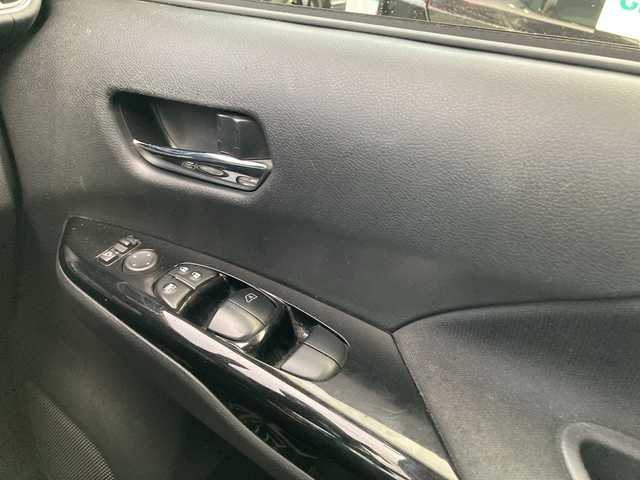 日産 セレナ ハイウェイスター G 茨城県 2018(平30)年 6.3万km ブリリアントホワイトパール 純正９インチメモリナビ【MM517D-L】/プロパイロット/両側パワースライドドア/後席フリップダウンモニター/エマージェンシーブレーキ/コーナーセンサー/全方位カメラ/ドライブレコーダー/ETC/オートライト/LEDヘッドライト/純正16inアルミホイール/純正フロアマット/スマートキー/スペアキー/取扱説明書